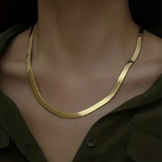 Azhara : Le charme envoûtant du serpent.